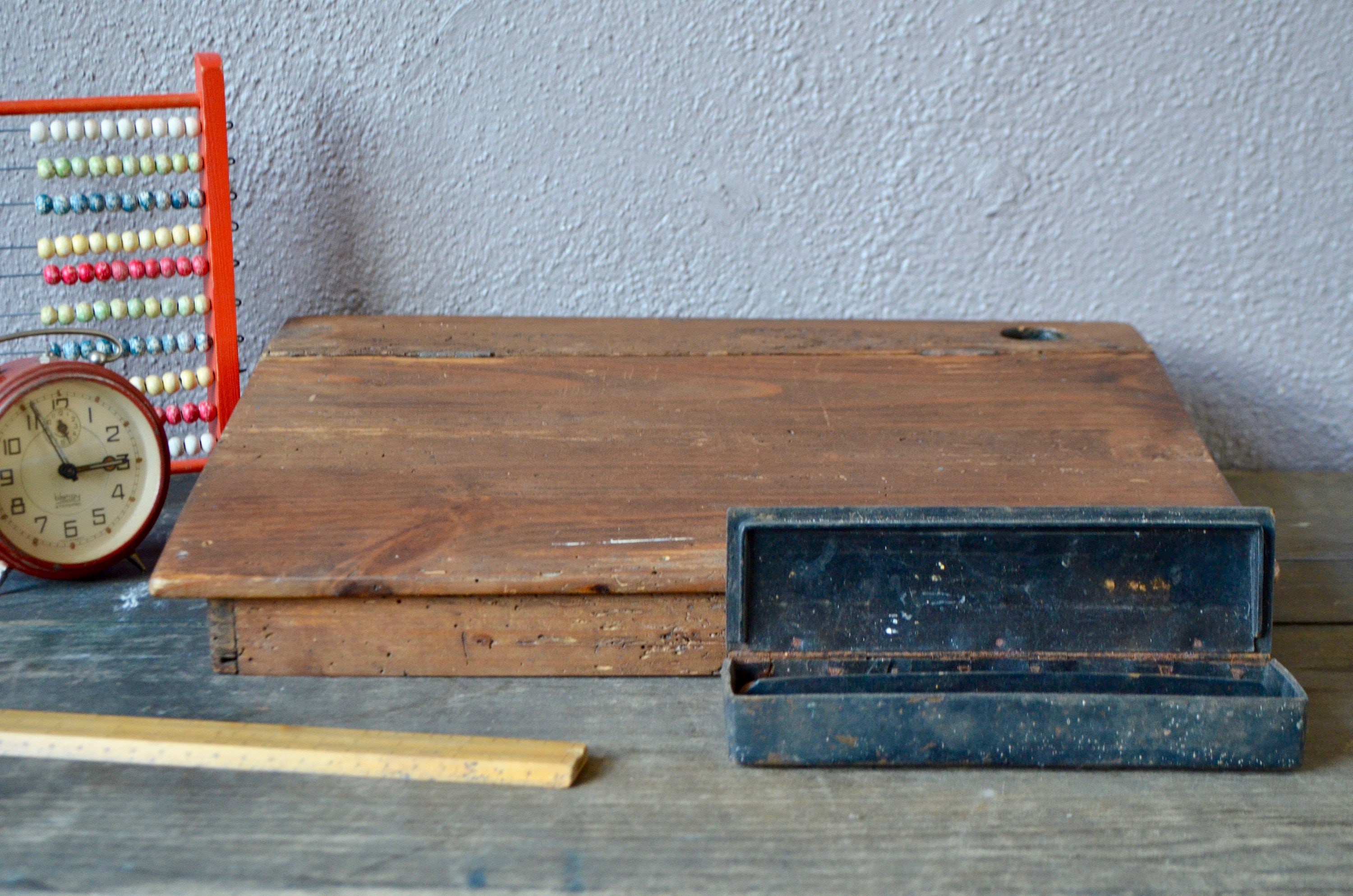 Pupitre et Accessoires d'écolier Ancien Décoration Bohème