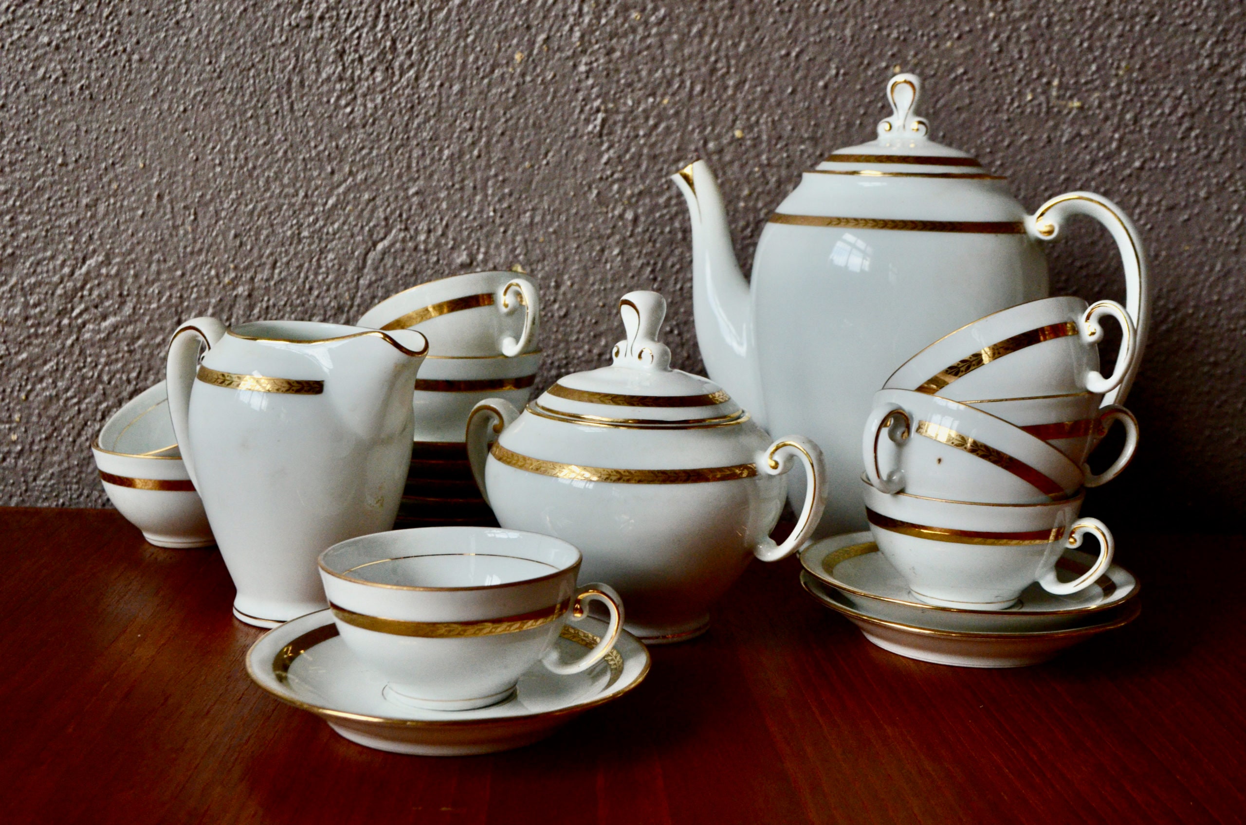 Service à thé ou café en céramique doré et blanc en porcelaine de Limoges  style vintage bohème et art déco -  France