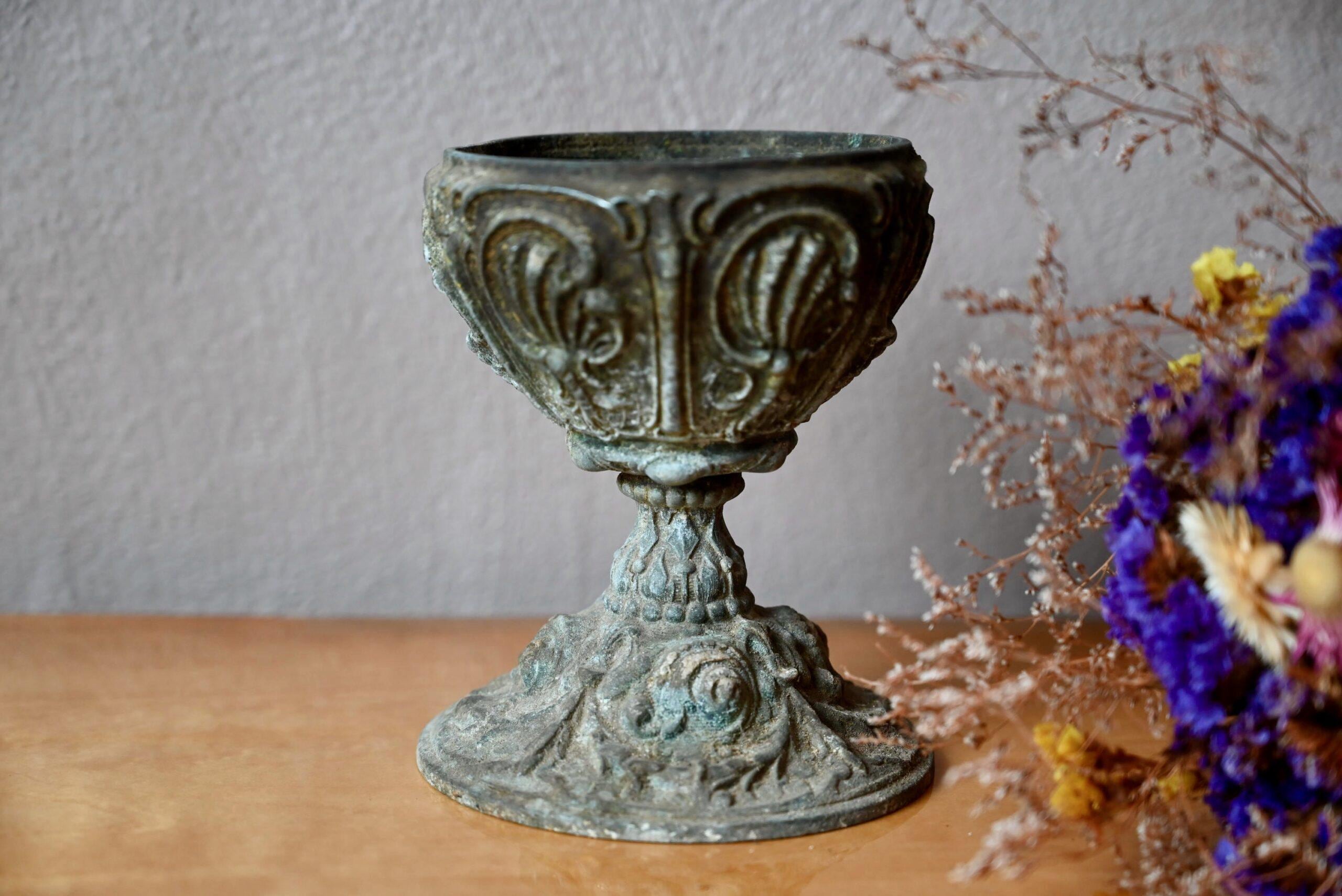 Antique cast iron planter basin cachepot Medici style boho classic and vintage