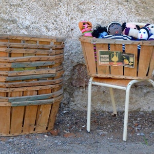 Panier en bois avec anse - style cagette - Brocante en ligne