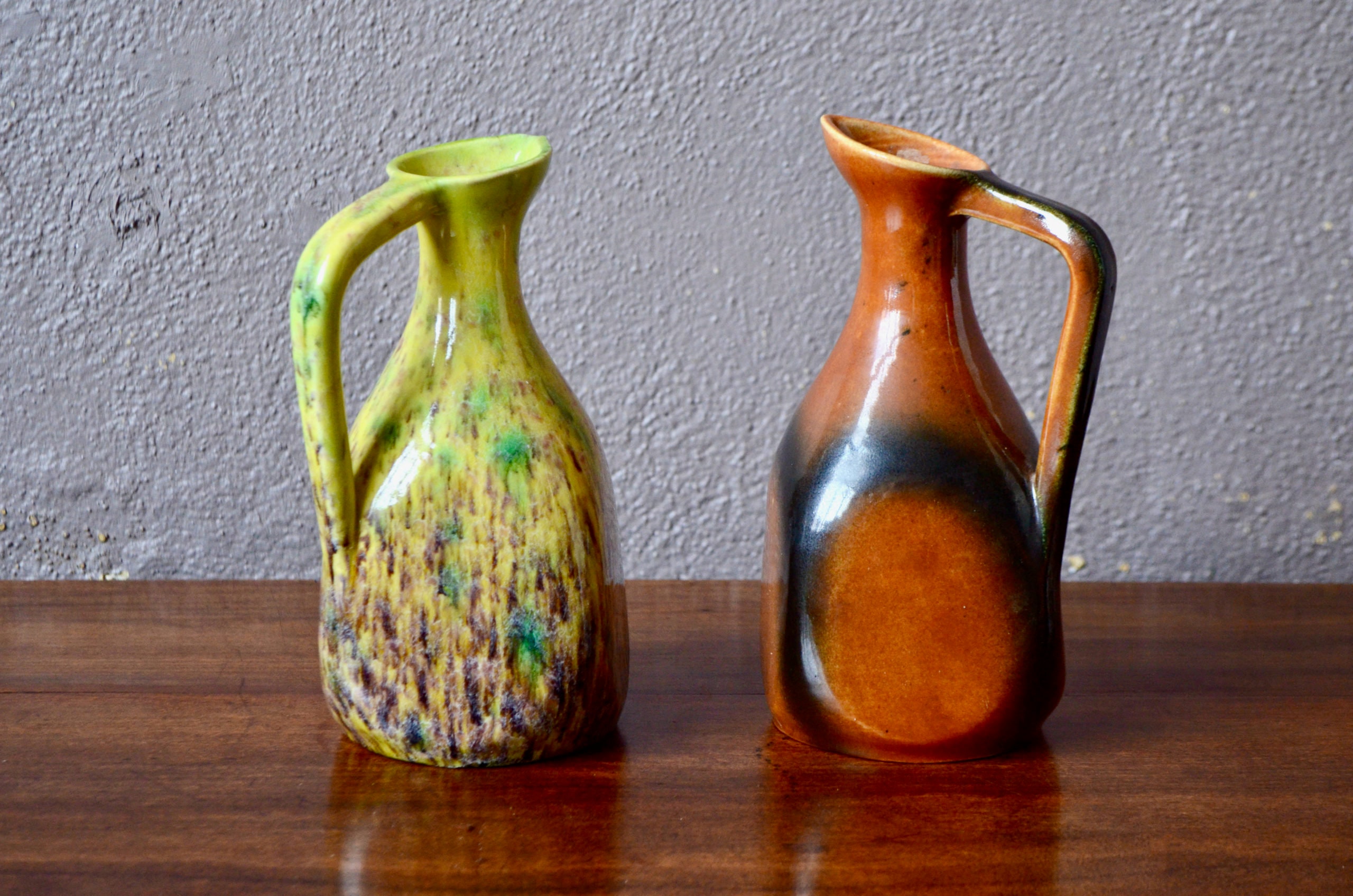 Paire de Pichets ou Vase Accolay Céramique Française Midcentury