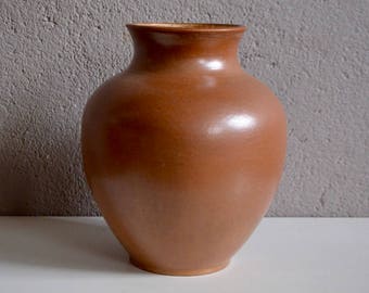 Stoneware vase Ernenwein marmoutier decoration Wasi sober sabi signed ceramic flower pot sandstone french alsace potery design