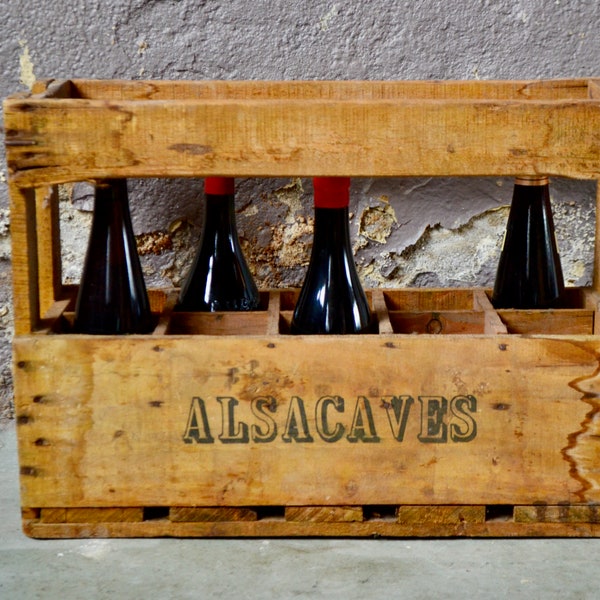 Caisse en bois à bouteille, casier rangement style vintage indus et bohème. ALSACAVE, vins d'Alsace