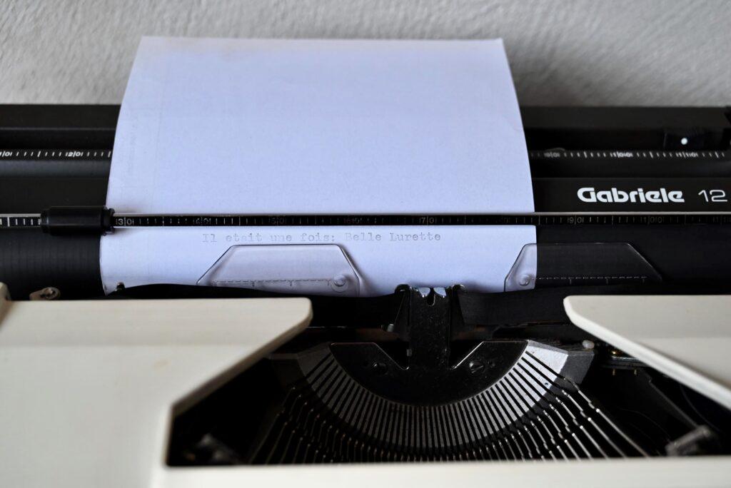 Vintage Triumph Adler Gabriele 12 Typewriter, Old and Fun - Etsy