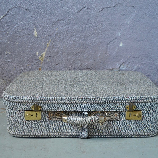 Valise ancienne vintage objet déco insolite chevet rétro