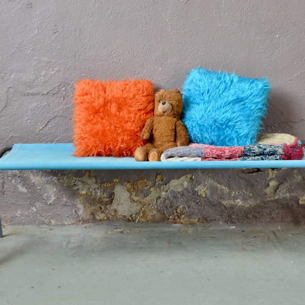 Lit enfant pliable ou daybed. Design vintage et bohème