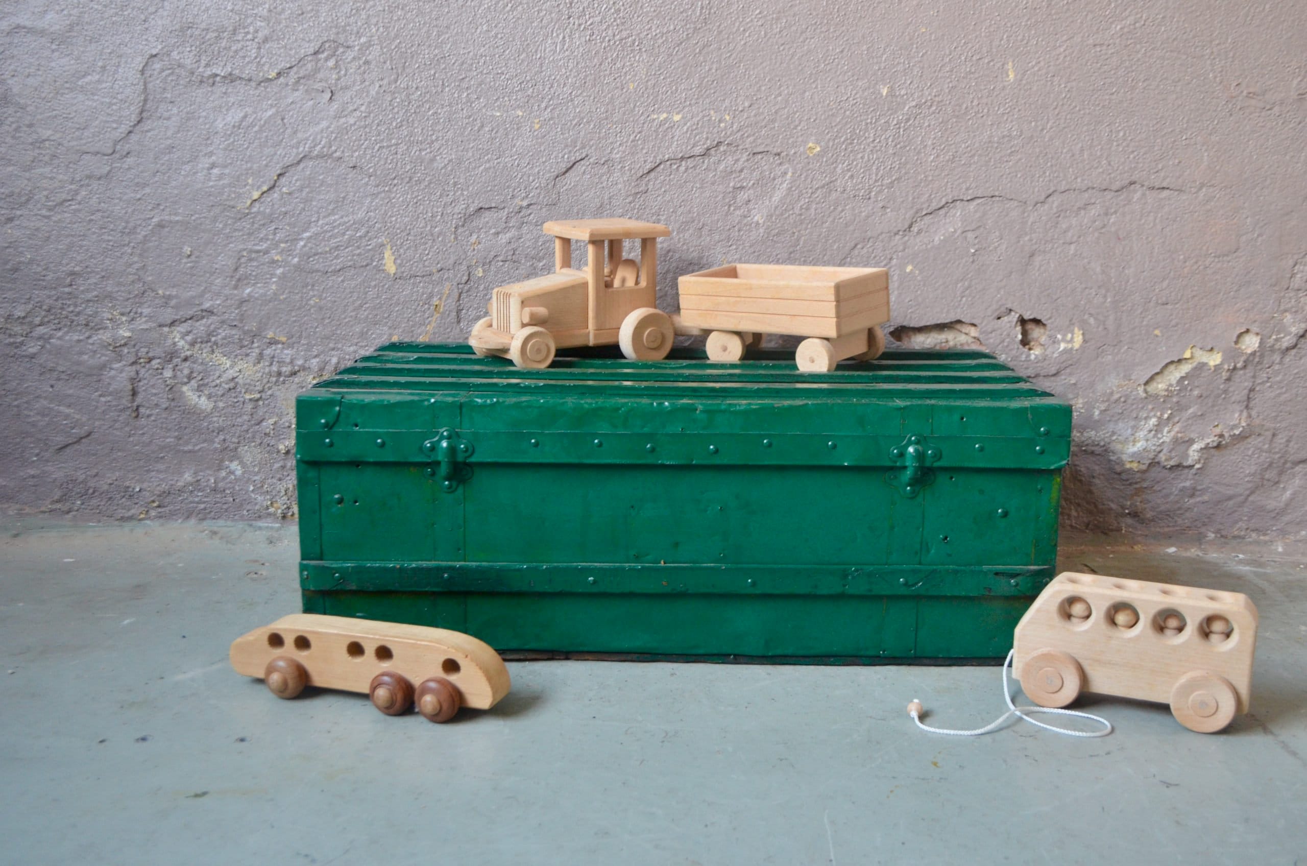 Malle Ancienne en Bois Style Industriel et Bohème. Rangement Jouets Chaussures...