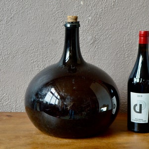 Bonbonne Dame Jeanne blown glass bottle 19th century old brown glass decoration vintage boho French style industrial