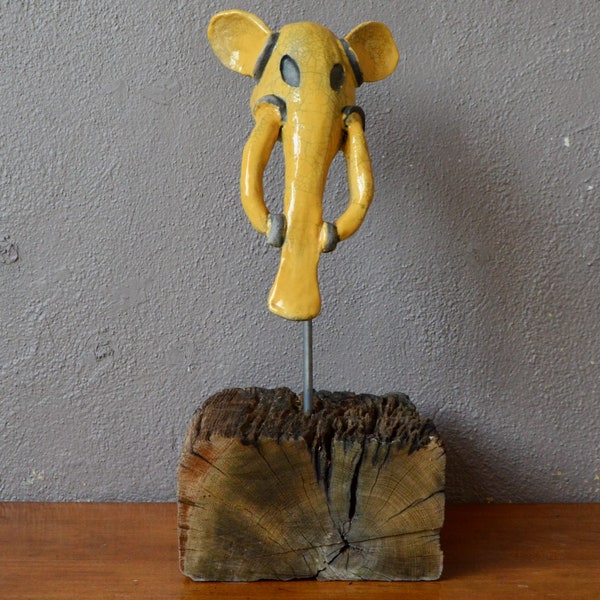 Elephant en Raku sculpture en  céramique décorative style art brut ethnique Afrique