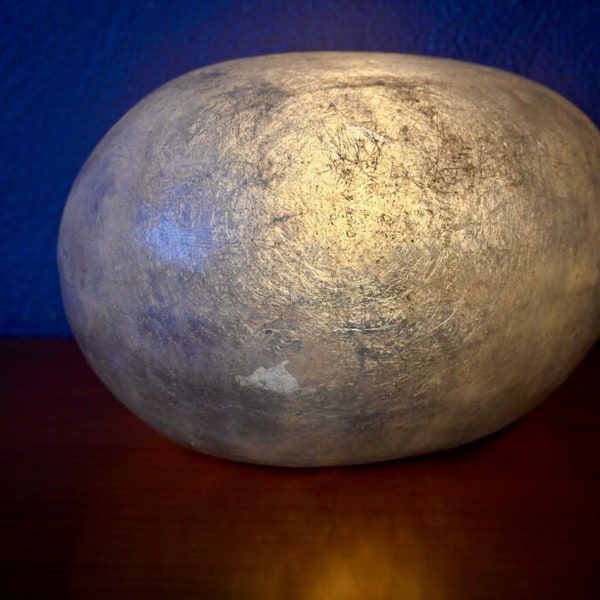 Lampe caillou rocher à poser en fibre de verre design original vintage et bohème