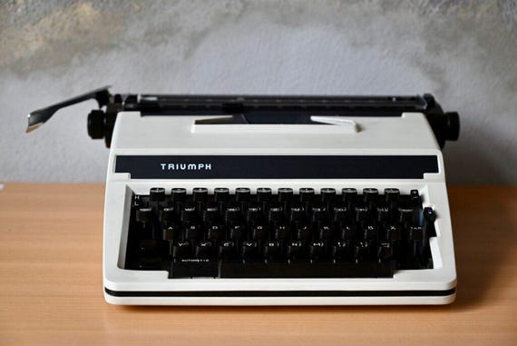 古くて楽しいヴィンテージ トライアンフ アドラー ガブリエレ 12