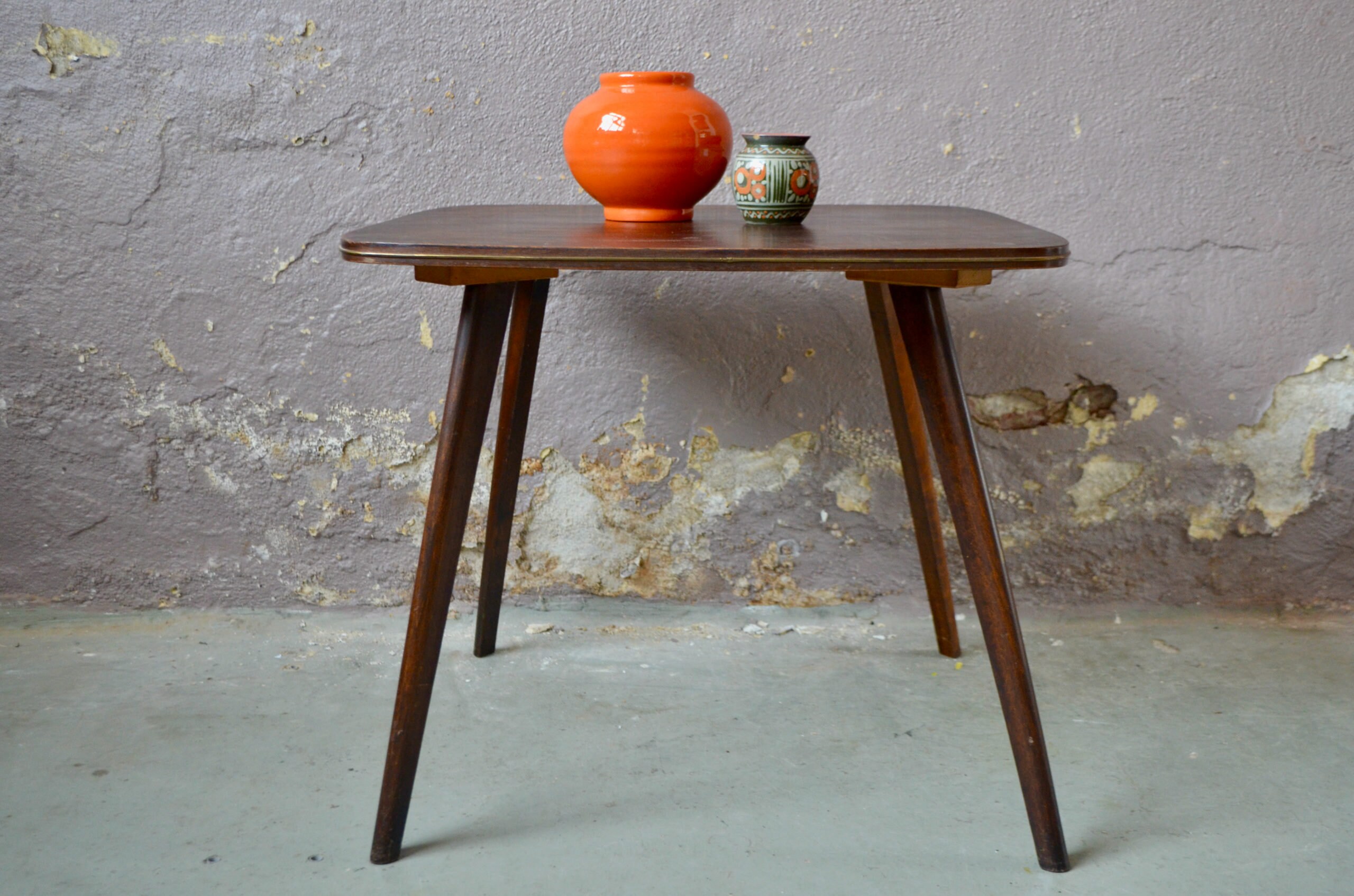 Table Basse, Bout De