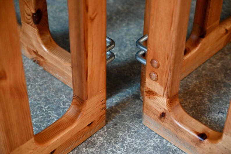 Solid pine dining set Round oval extendable table and 5 chairs Scandinavian mountain brutalist and vintage chic country design image 8