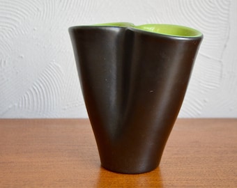 Fernand Elchinger free-form two-coloured handkerchief vase