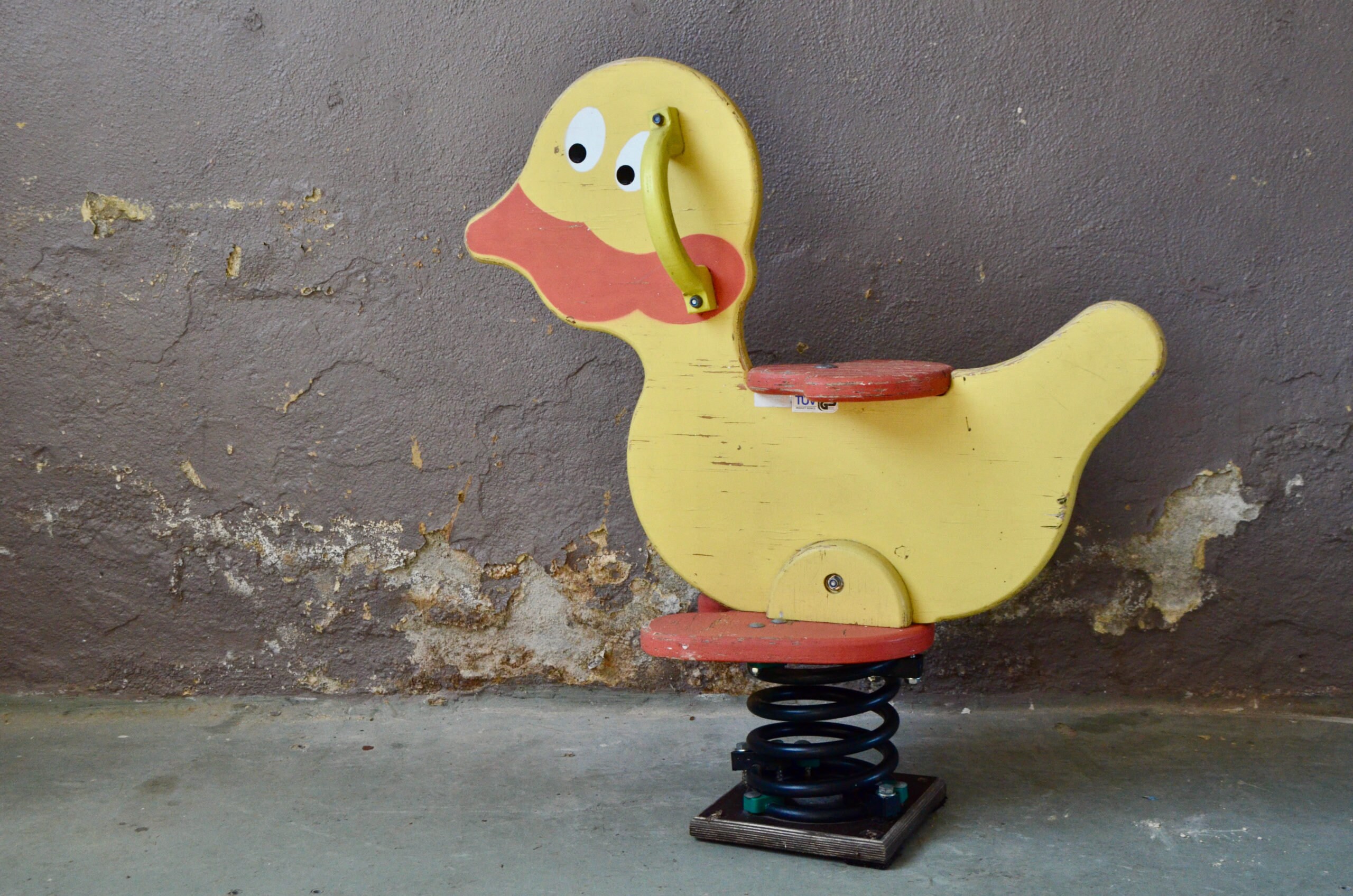 Salon bleu canard et bois : 10 idées pour s'inspirer