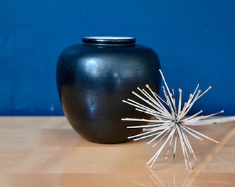 Vaso in ceramica artistica Elchinger di Soufflenheim, Alsazia, smalto nero anticato