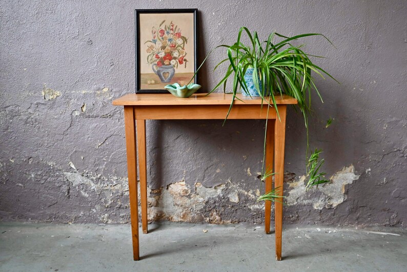 Console guéridon sellette ou desserte petite table d'appoint. Meuble de rangement de style vintage scandinave 1970 image 1