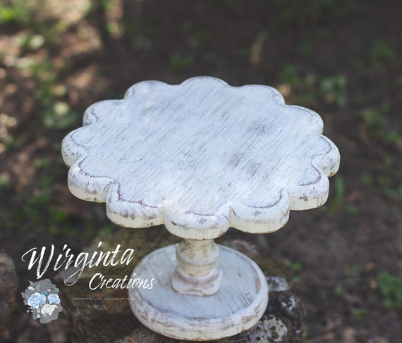 Distressed White Flower-shaped Wooden Cake Photography Prop