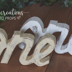 Letras curvas "UNO", decoración de madera. Decoración para el primer cumpleaños de un bebé. Decoración para tarta de cumpleaños. Una palabra. Independiente. Letras desgastadas. Hecho a medida.