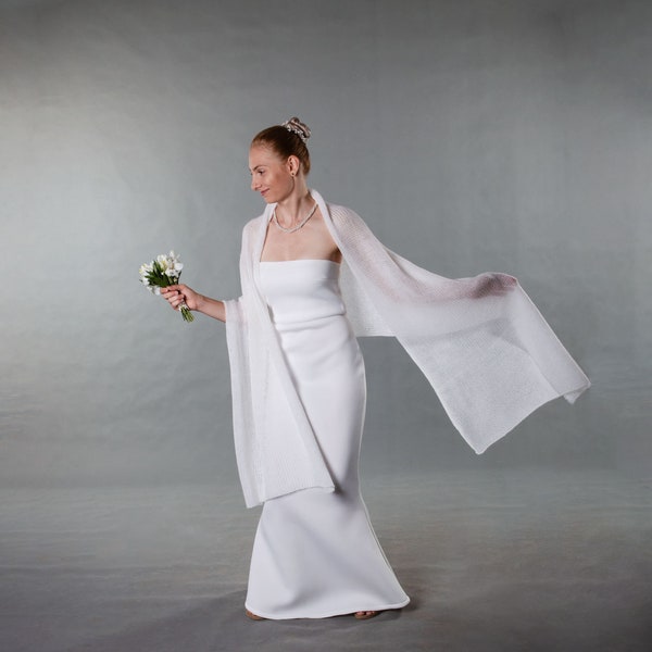 Écharpe de mariée longue blanche en mohair tricotée à la main pour un mariage bohème automne-hiver, plus de couleurs disponibles