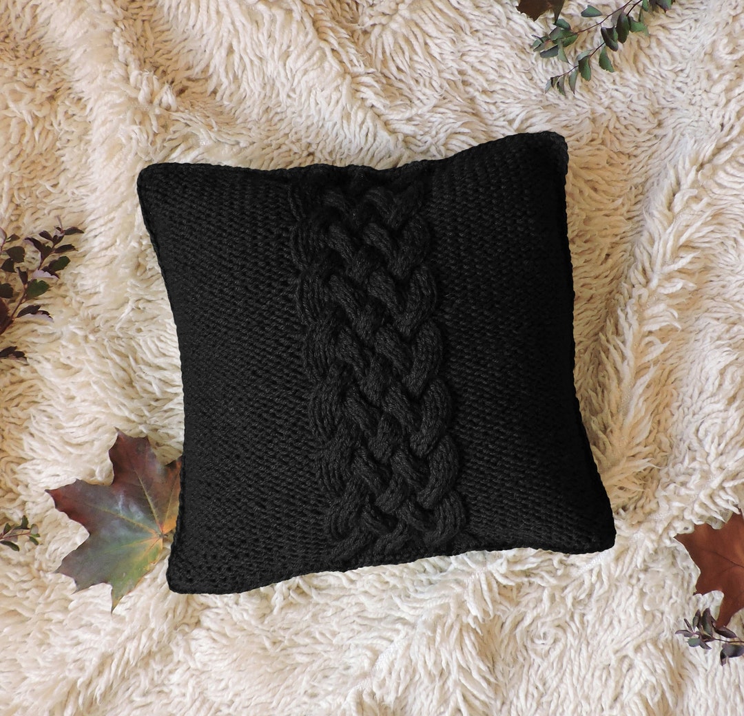 Black knit throw pillow hotsell