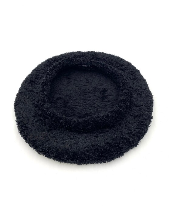 Polartec® Curly Fur Fleece Beret in Black - Etsy display picture 3