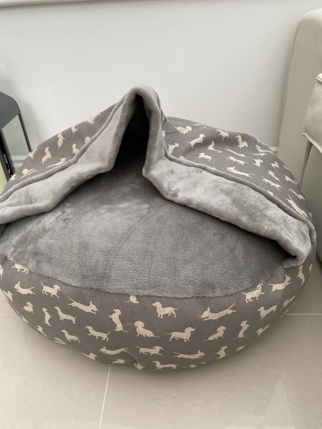 Juelle Cama Para Perros De Piel Sintética, Almohada Para Perros Pequeños Funda Extraíble, Sofá Mullido Para Perros, Cama Silla Para Perros Fergus XXL (70 X 50 Cm, Blanco
