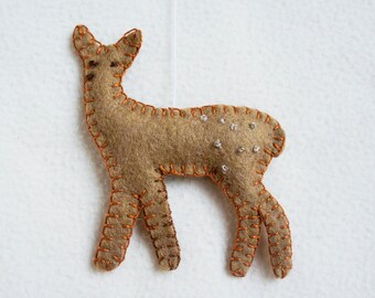 Deer ornament felt, handmade, Christmas ornament, Birthday gift, nursery decor, home decoration, woodland decor, forest ornament
