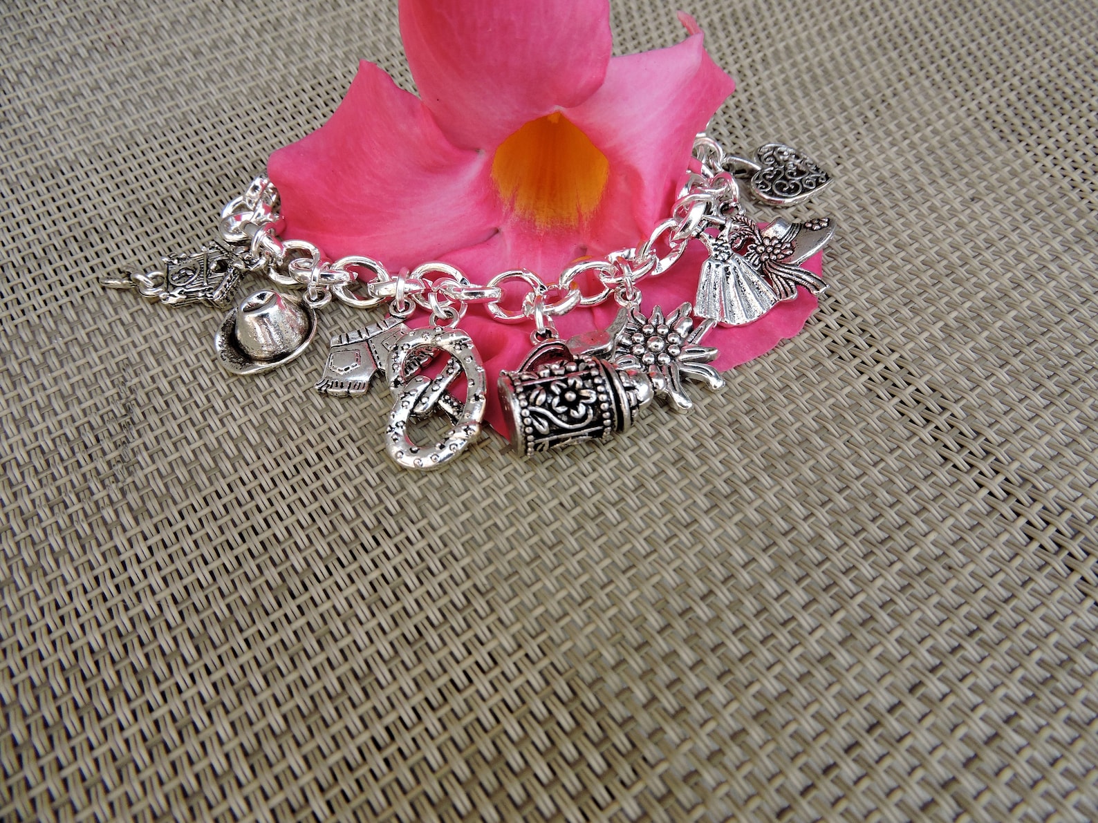 Oktoberfest Charm Bracelet, Bier Stein Charm Bracelet, Beer Stein, Pretzel & Bavarian Bead Charms ,German Festival Jewelry