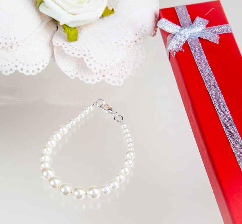 pearl necklace, Queen Elizabeth, set option with bracelet, pearl drop earrings, custom colours, image 4