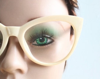 Ivory Cat Eye Readers +2.00, Oversized Reading Glasses Cateye by Betsey Johnson