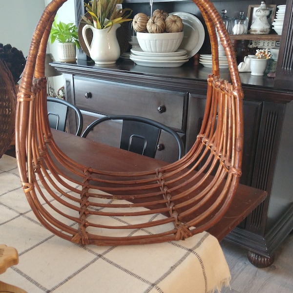 Mid Century Wicker Bent Wood Magazine Rack ,  Modern Large Rattan Magazine Holder , Boho Magazine Decor , Retro Modern Newspaper Holder