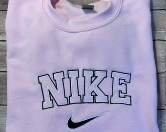 baby pink nike sweatshirt