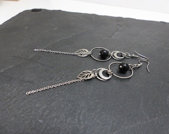 Boucles d'oreilles longues dépareillées, feuille, chainette, obsidienne et acier inoxydable (BO9)