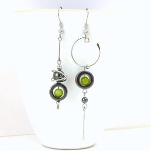 Mismatched modern original earrings, green cat eye hematite and stainless steel (BO20)