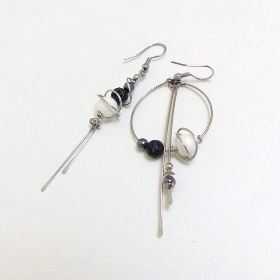 Boucles D'Oreilles Asymétriques Infirmière – Dormeuses Neuves (Sans Marque)