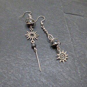 Boucles d'oreilles dépareillées asymétriques soleil, spirale, hématite et acier inoxydable BO9 image 5