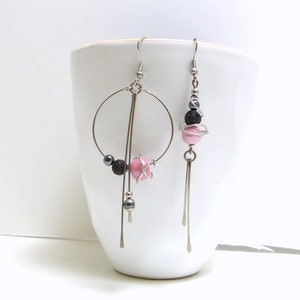 Black pink asymmetrical mismatched earrings, ceramic, hematite, lava and stainless steel (BO27)