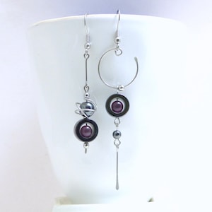 Original modern mismatched earrings, purple cat's eye hematite and stainless steel (BO10)