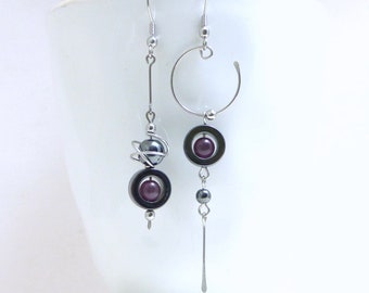 Boucles d'oreilles originales modernes dépareillées, hématite œil de chat violet et acier inoxydable (BO10)