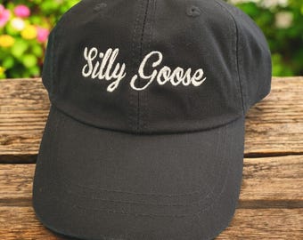 Embroidered Silly Goose Cap - Vintage Humorous Baseball Hat - Mom Dad Wildlife Baseball Cap - Outdoor Animal Lover Camping Hat
