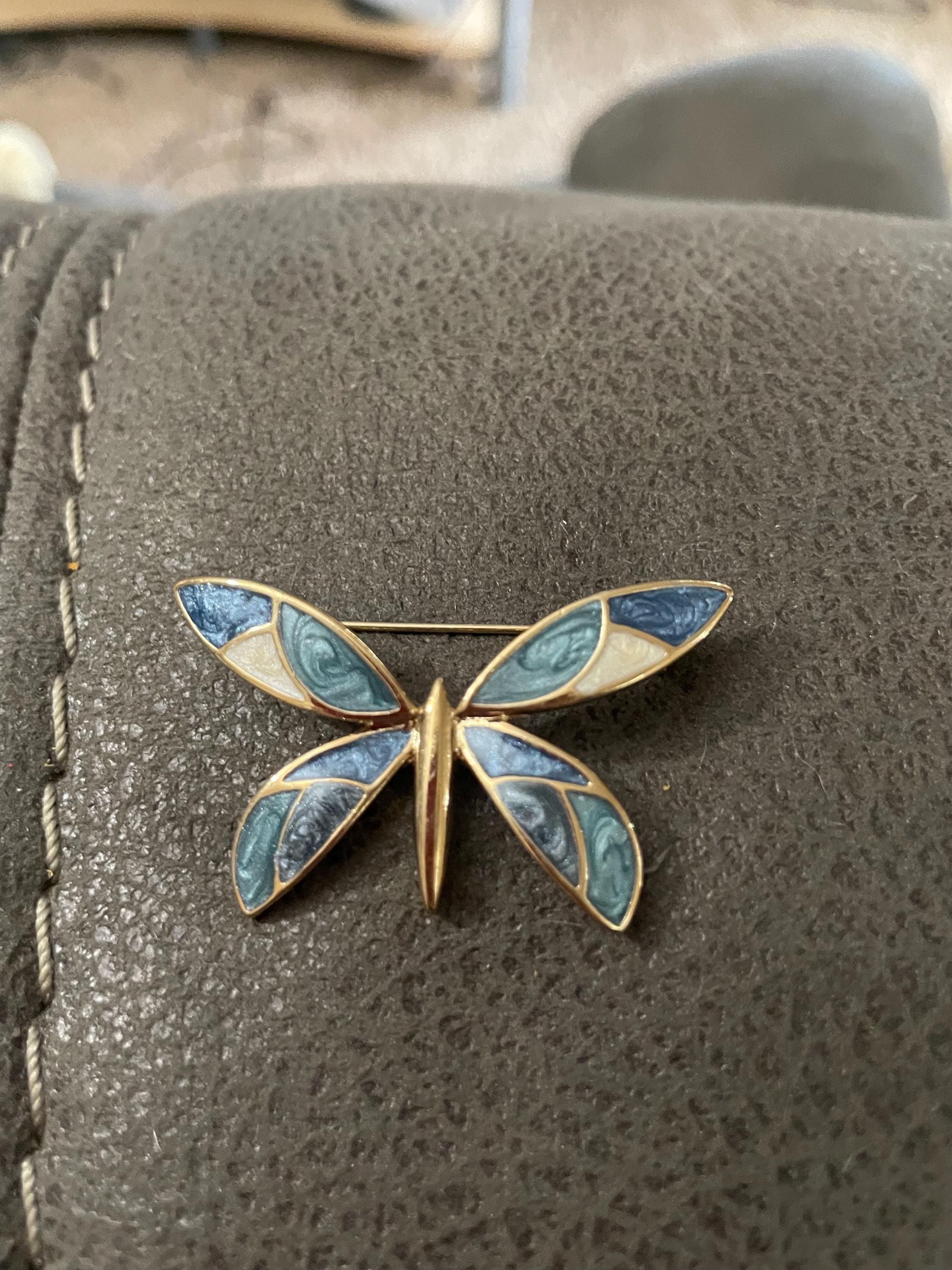 Avon dragonfly brooch - Etsy 日本