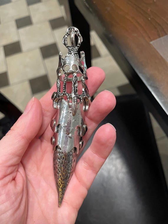 Gothic Skull Ring - image 1