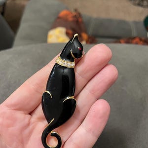 Trifari Black Glossy Enamel Rhinestone Cat Figural