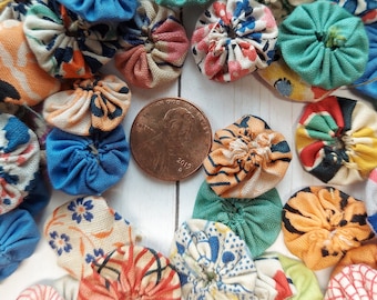 20 Vintage Fabric YoYos - Slow Stitching, Junk Journaling - Applique - Random Selection of 20 yo yos