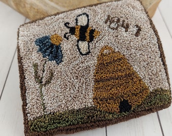 Bee and Skep Punch Needle Pattern: Primitive Folk Art (PDF Pattern)