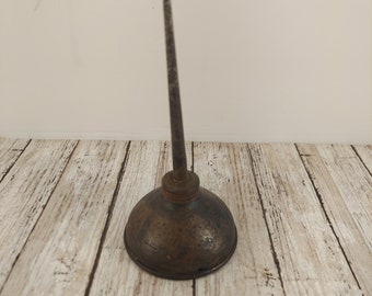 Vintage Oil Can for Crafts - Rusty Oiler for Make-do - Has Hole!