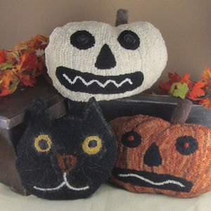 Hooked Rug Pattern - Spooky Trio - Pumpkins & Cat ~ Instant Download ~ Digital Pattern ~ Rug Hooking Pattern ~ pdf pattern