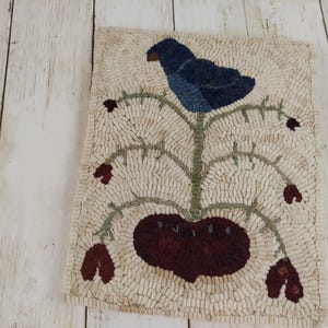 Hooked Rug Pattern for Blue Bird and Heart Folk Art Fraktur ~ Instant Download ~ Digital Rug Hooking Pattern ~ pdf pattern