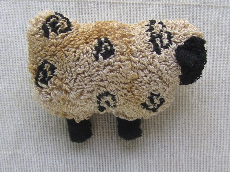 Punch Needle Pattern Black Sheep of the Family Prim Bowl Etsy UK